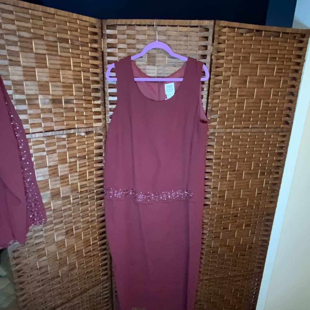 R & M Richards 2 Pc Dress Suit - Picture 6 of 8